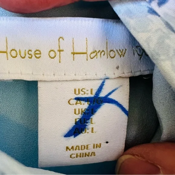 House of Harlow SHONA JOY Mock Neck Flowy Smocked Mini Dress Coquette SIZE LARGE - Picture 7 of 10